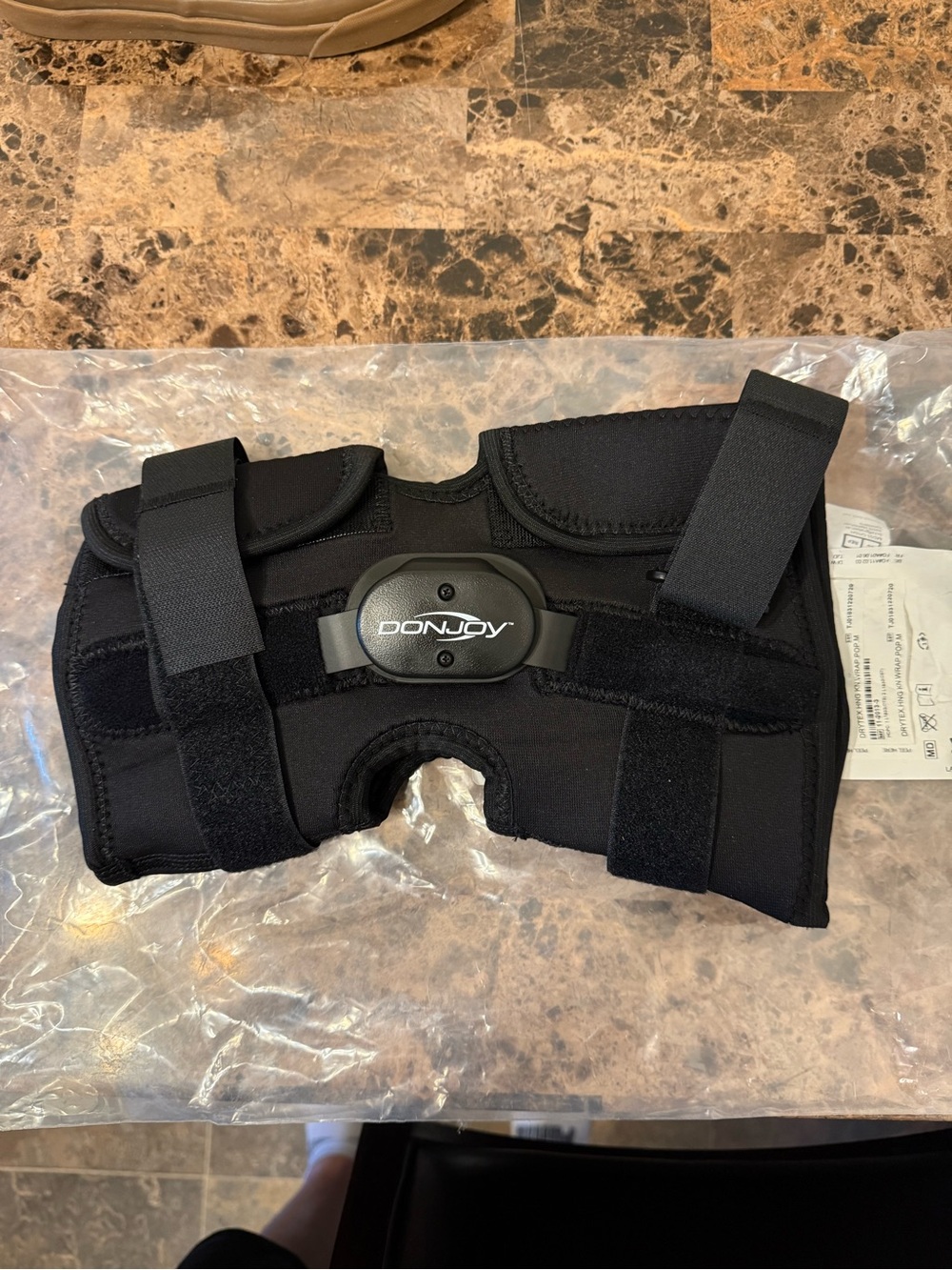 DonJoy Deluxe Hinged Knee Brace Drytex
